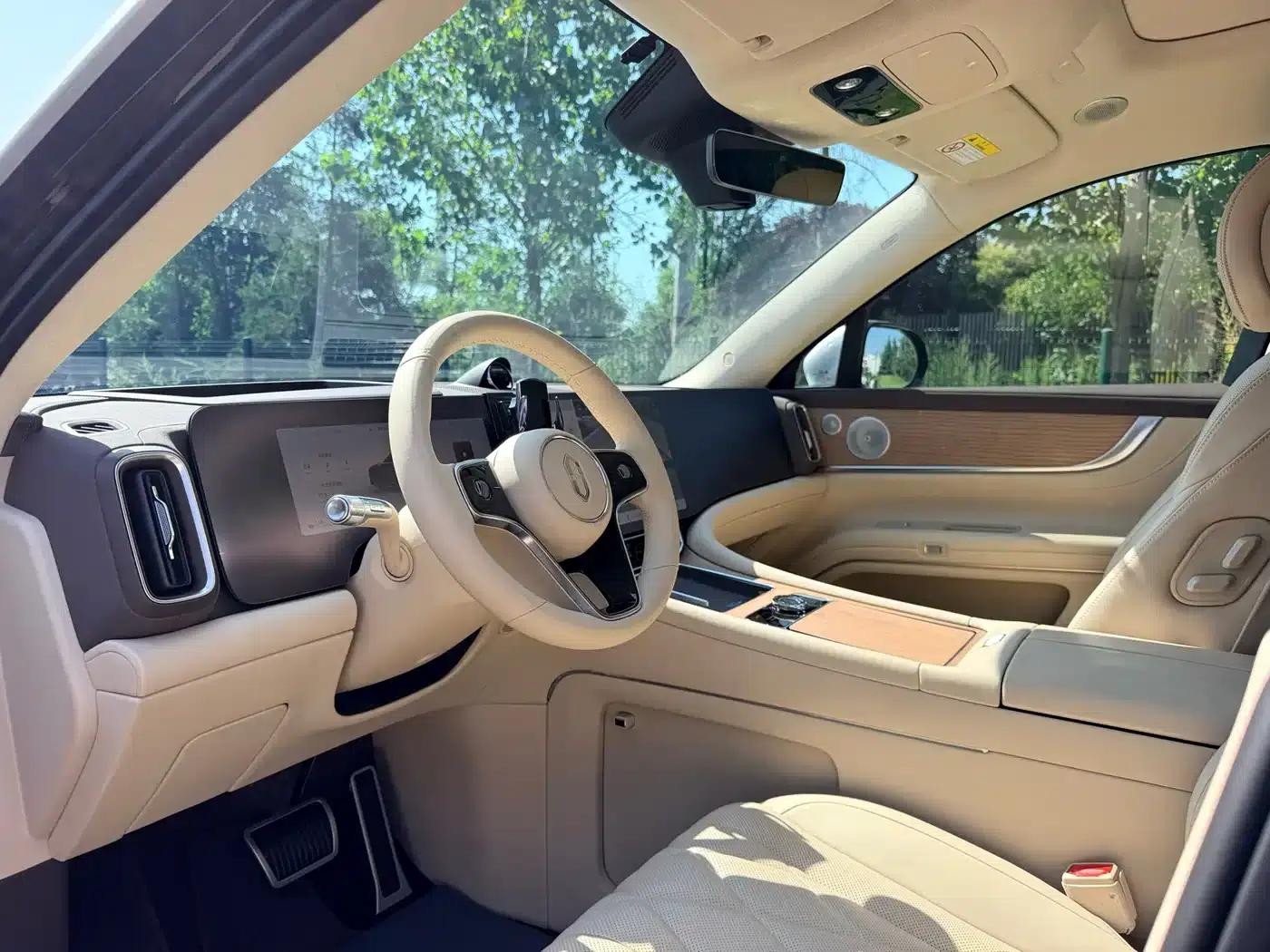 Wenjie M9 2024 Range Extended Ultra Edition 42kWh 6-Seater — миниатюра 9