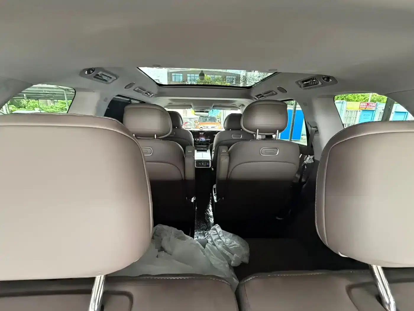Wenjie M9 2025 Extended Range Max Edition 52kWh 6-Seat Version (896-line LiDAR) — миниатюра 12