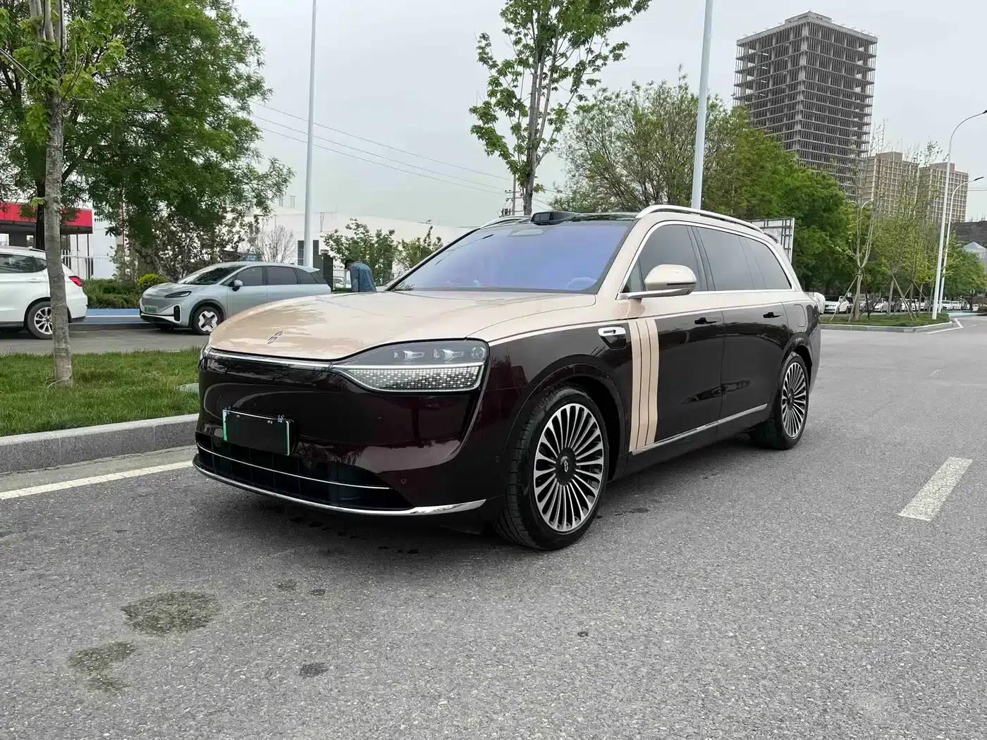Wenjie M9 2025 Ultra Extended Range Edition (52kWh, 6-seater, 192-line LiDAR) — миниатюра 1