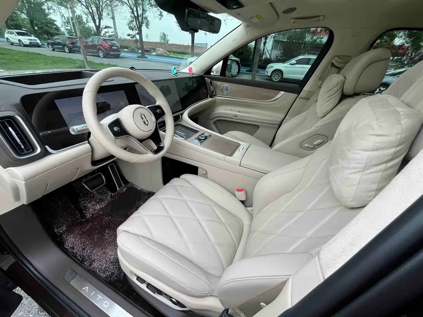 Wenjie M9 2025 Ultra Extended Range Edition (52kWh, 6-seater, 192-line LiDAR) — миниатюра 10