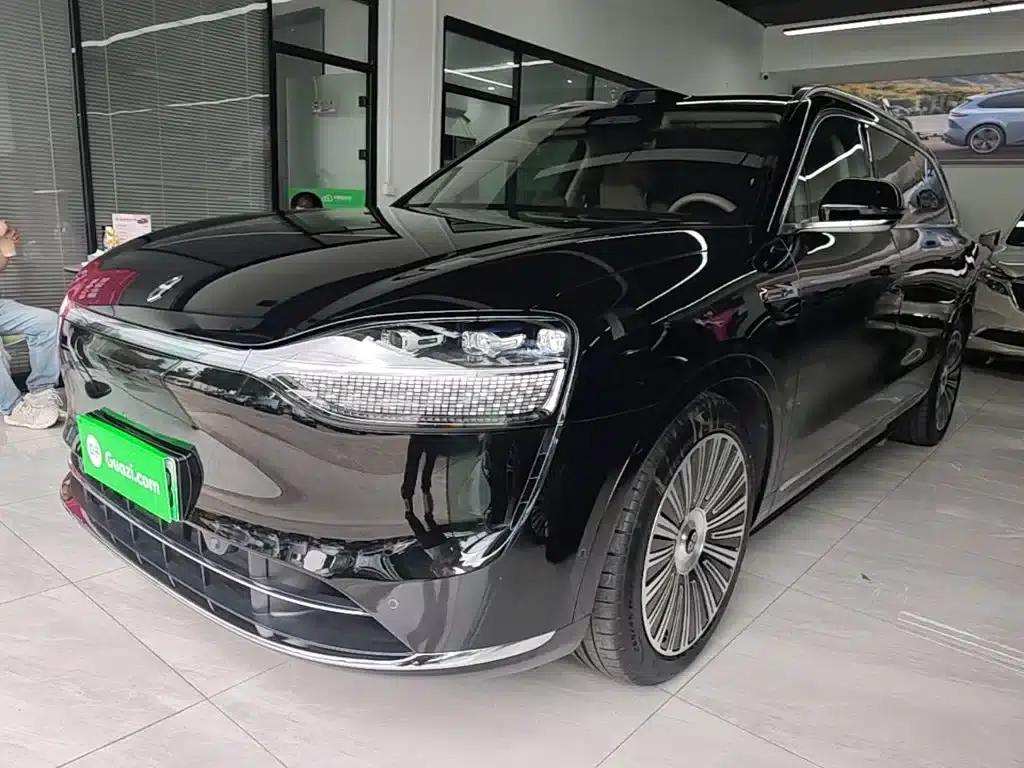 Wenjie M9 2025 Ultra Extended Range Edition 52kWh 6-Seat Version (192-line LiDAR) — миниатюра 2