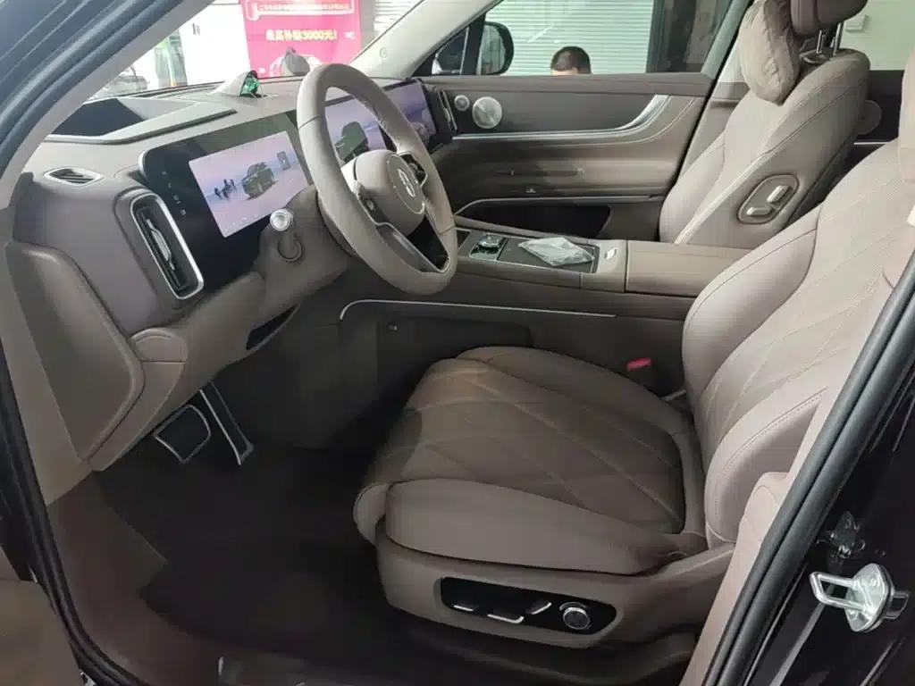 Wenjie M9 2025 Ultra Extended Range Edition 52kWh 6-Seat Version (192-line LiDAR) — миниатюра 11