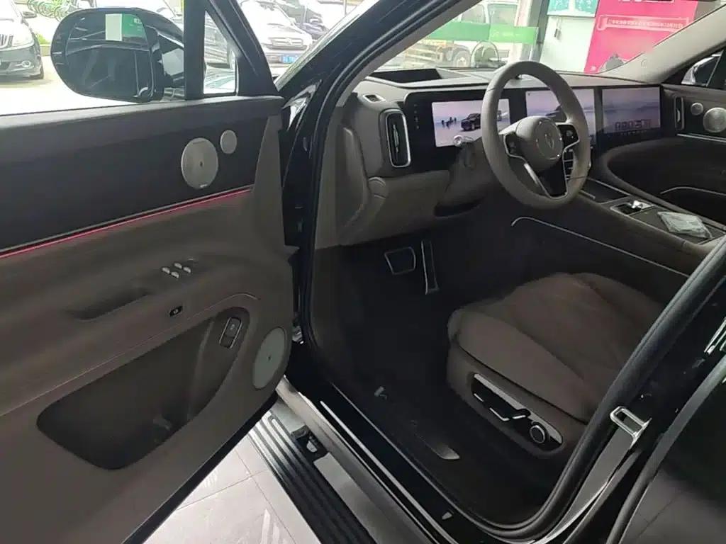 Wenjie M9 2025 Ultra Extended Range Edition 52kWh 6-Seat Version (192-line LiDAR) — миниатюра 12