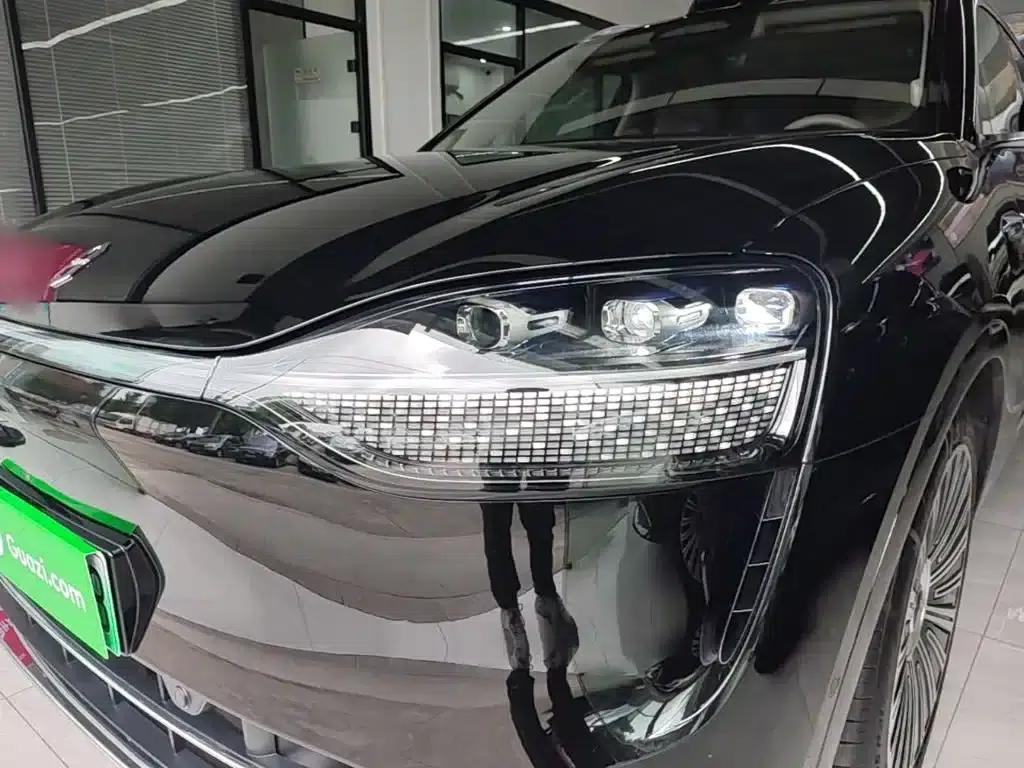 Wenjie M9 2025 Ultra Extended Range Edition 52kWh 6-Seat Version (192-line LiDAR) — миниатюра 18