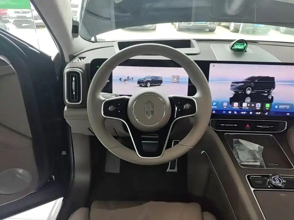 Wenjie M9 2025 Ultra Extended Range Edition 52kWh 6-Seat Version (192-line LiDAR) — миниатюра 7