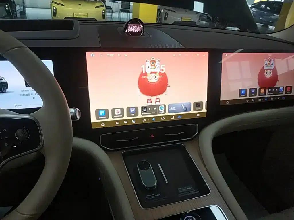 Wenjie M9 2025 Pure Electric Ultra Edition 100kWh 6-Seat Version (192-line LiDAR) — миниатюра 13