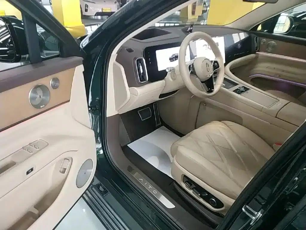 Wenjie M9 2025 Pure Electric Ultra Edition 100kWh 6-Seat Version (192-line LiDAR) — миниатюра 16