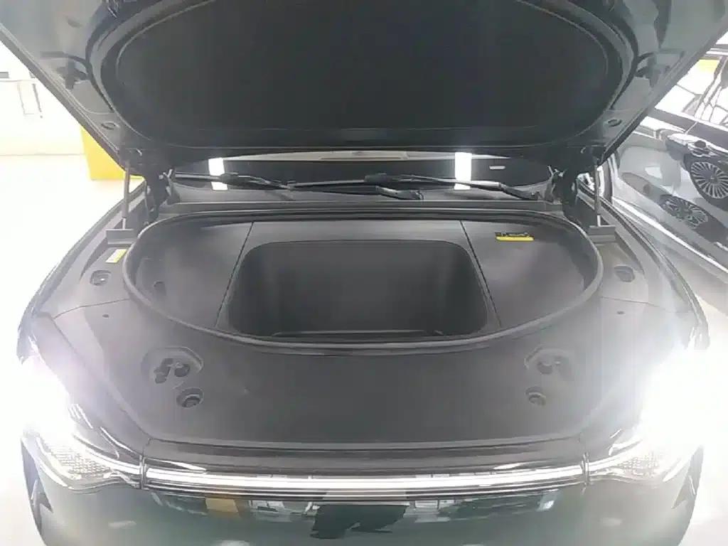 Wenjie M9 2025 Pure Electric Ultra Edition 100kWh 6-Seat Version (192-line LiDAR) — миниатюра 20