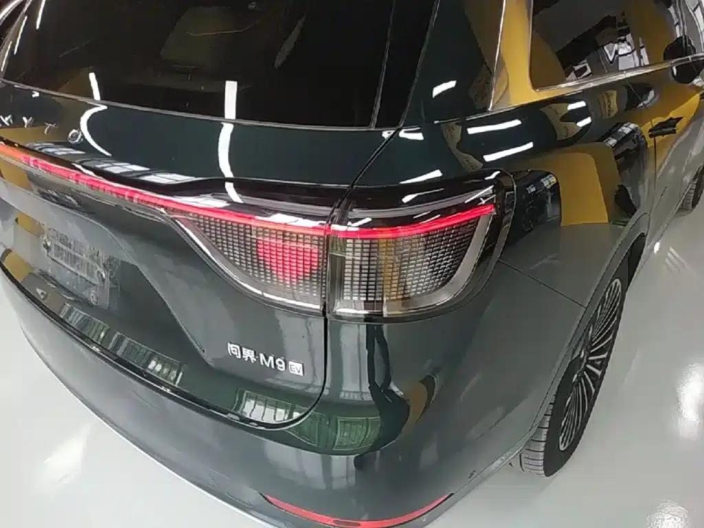 Wenjie M9 2025 Pure Electric Ultra Edition 100kWh 6-Seat Version (192-line LiDAR) — миниатюра 8