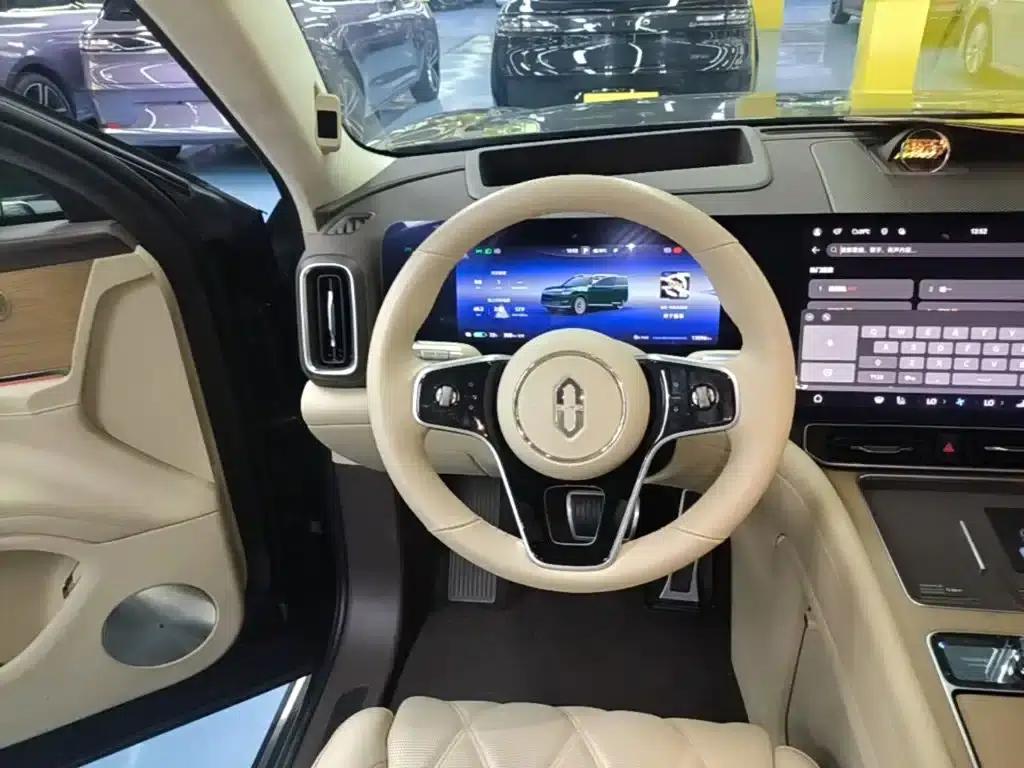 Wenjie M9 2025 Pure Electric Ultra Edition 100kWh 6-Seat Version (192-line LiDAR) — миниатюра 11
