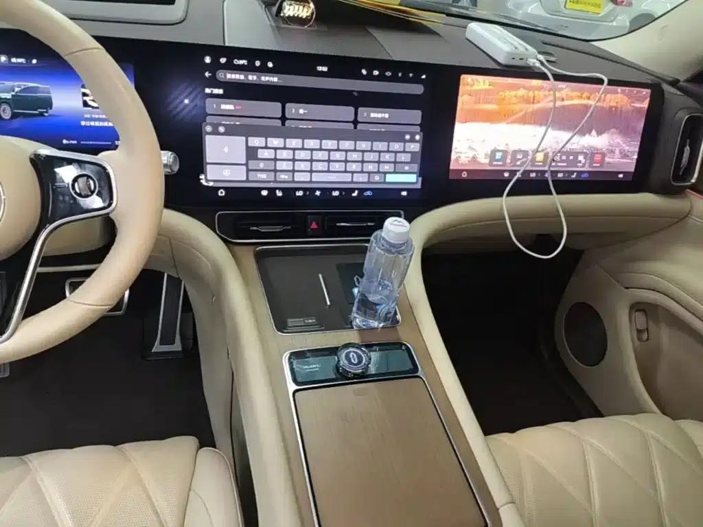 Wenjie M9 2025 Pure Electric Ultra Edition 100kWh 6-Seat Version (192-line LiDAR) — миниатюра 13