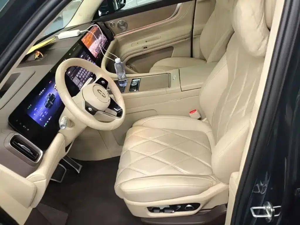 Wenjie M9 2025 Pure Electric Ultra Edition 100kWh 6-Seat Version (192-line LiDAR) — миниатюра 15