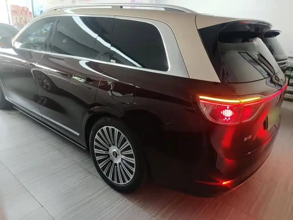 Wenjie M9 2025 Extended Range Max Edition 52kWh 6-Seat Version (192-line LiDAR) — миниатюра 23