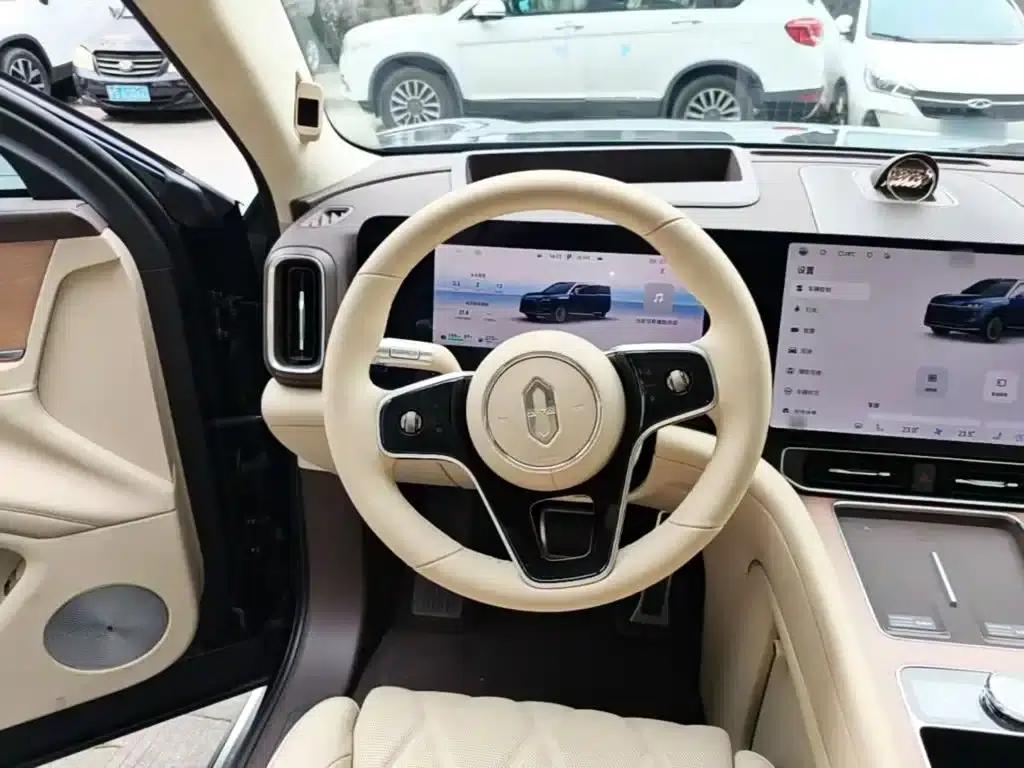 Wenjie M9 2025 Ultra Extended Range Edition 52kWh 6-Seat Version (192-line LiDAR) — миниатюра 11