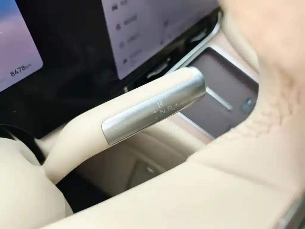 Wenjie M9 2025 Ultra Extended Range Edition 52kWh 6-Seat Version (192-line LiDAR) — миниатюра 14