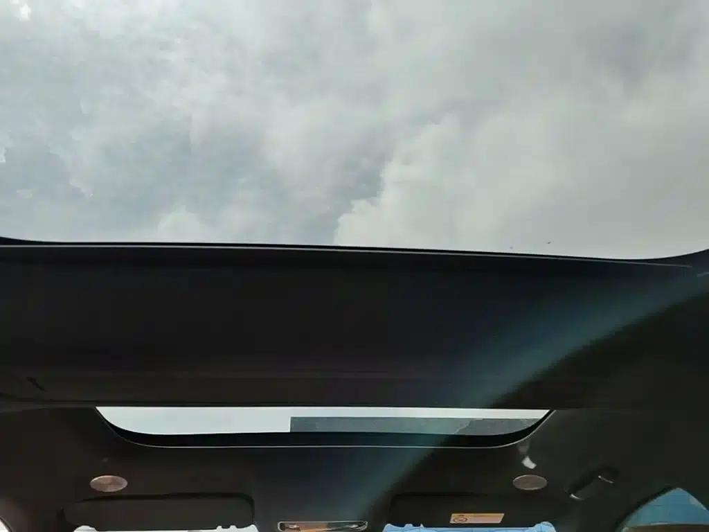 Wenjie M9 2025 Ultra Extended Range Edition 52kWh 6-Seat Version (192-line LiDAR) — миниатюра 18