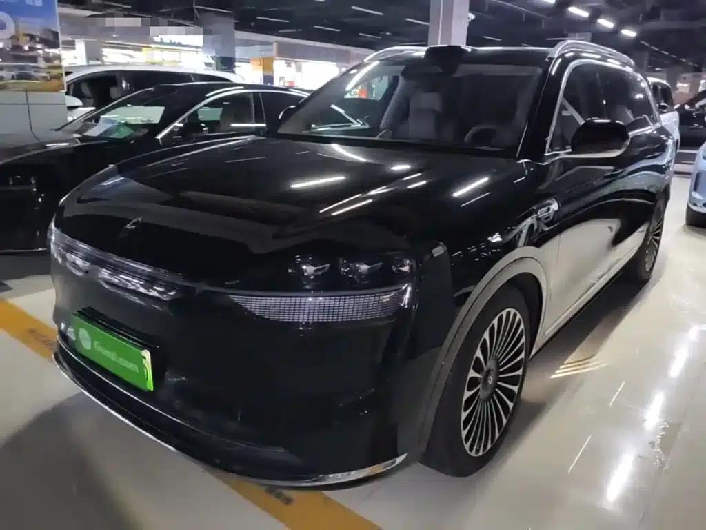 Wenjie M9 2025 Ultra Extended Range Edition 52kWh 6-Seat Version (192-line LiDAR) — миниатюра 2