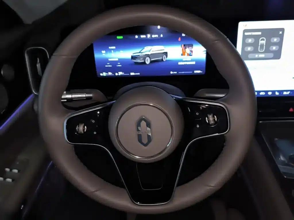 Wenjie M9 2025 Ultra Extended Range Edition 52kWh 6-Seat Version (192-line LiDAR) — миниатюра 11