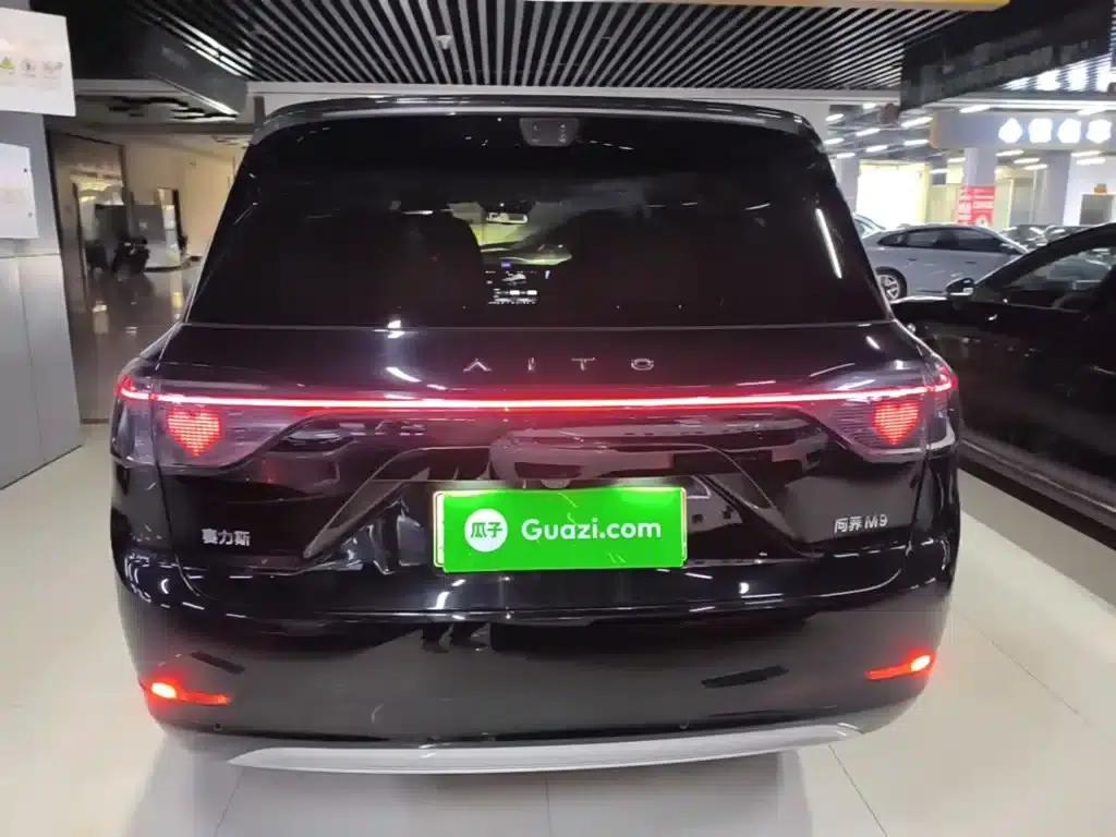 Wenjie M9 2025 Ultra Extended Range Edition 52kWh 6-Seat Version (192-line LiDAR) — миниатюра 6