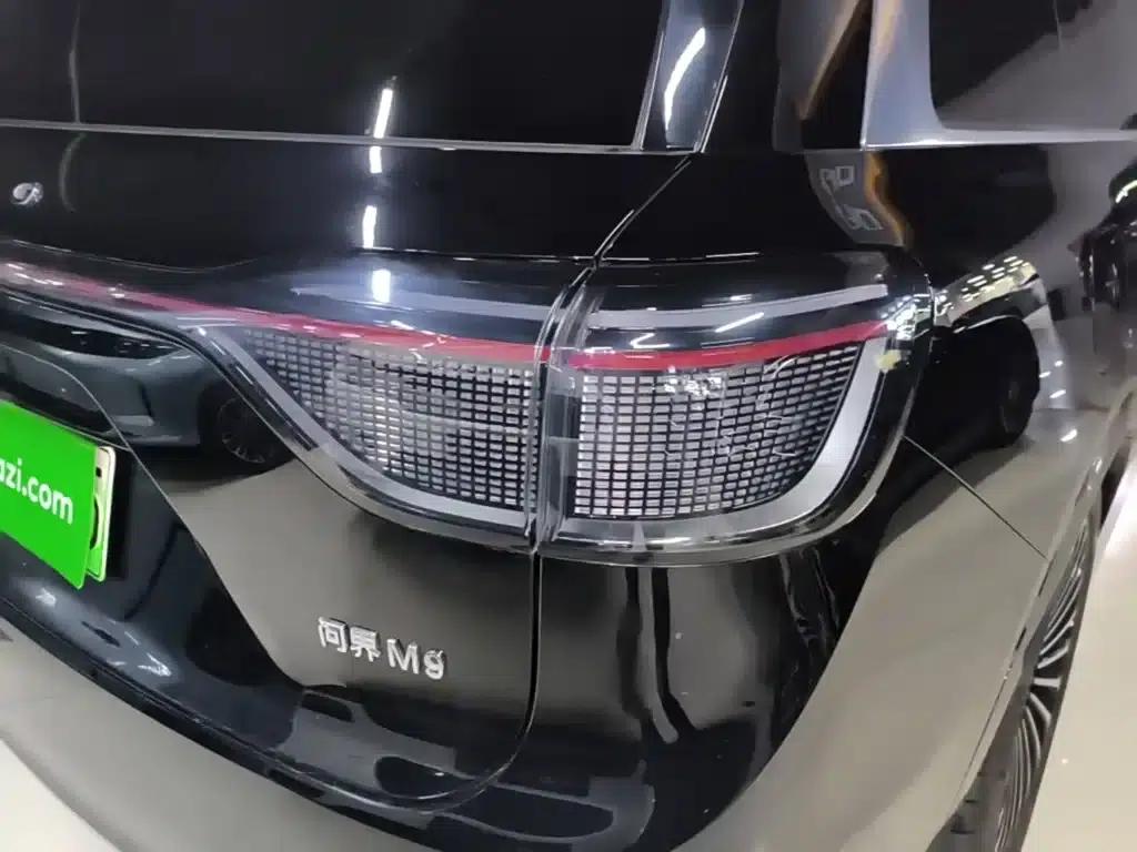 Wenjie M9 2025 Ultra Extended Range Edition 52kWh 6-Seat Version (192-line LiDAR) — миниатюра 8