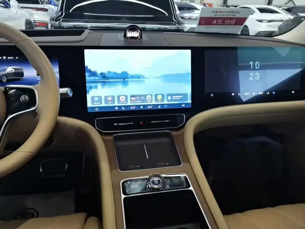 Wenjie M9 2025 Ultra Extended Range Edition 52kWh 6-Seat Version (192-line LiDAR) — миниатюра 13