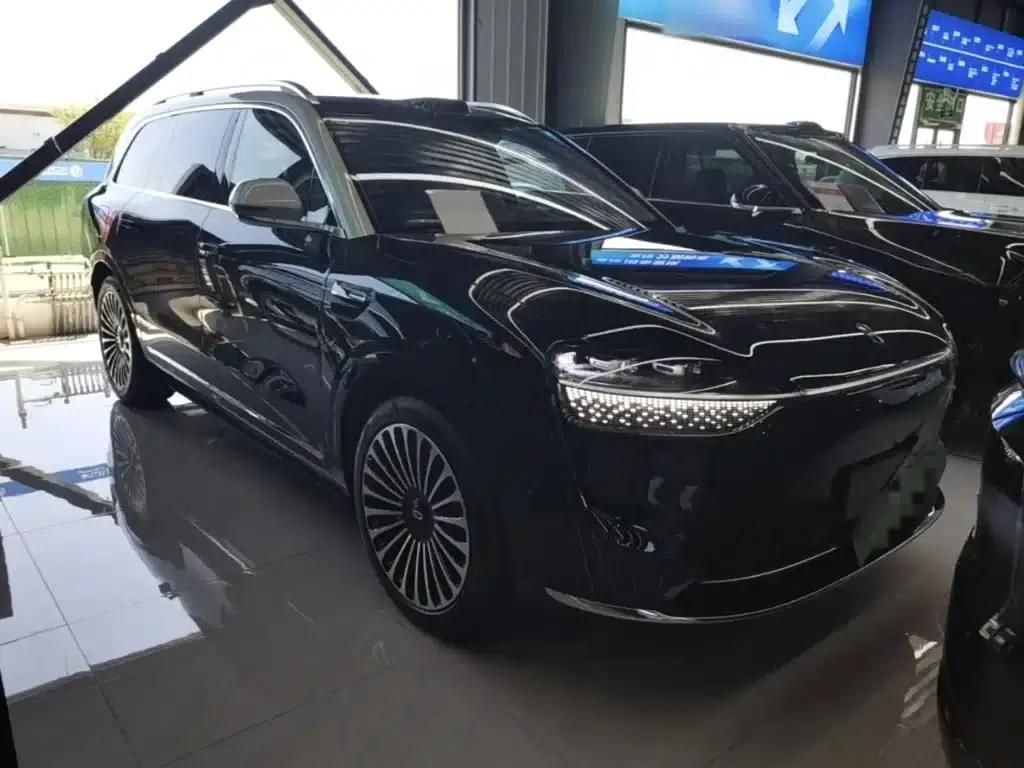 Wenjie M9 2025 Ultra Extended Range Edition 52kWh 6-Seat Version (192-line LiDAR) — миниатюра 3
