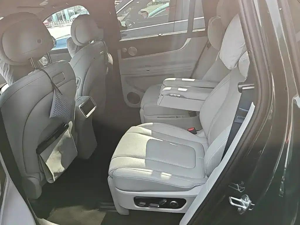 Wenjie M9 2025 Extended Range Max Edition 52kWh 6-Seat Version (192-line LiDAR) — миниатюра 17