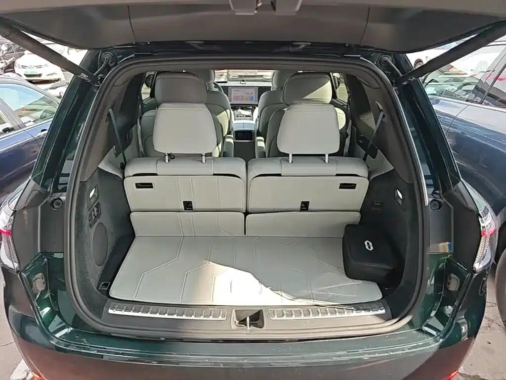 Wenjie M9 2025 Extended Range Max Edition 52kWh 6-Seat Version (192-line LiDAR) — миниатюра 19