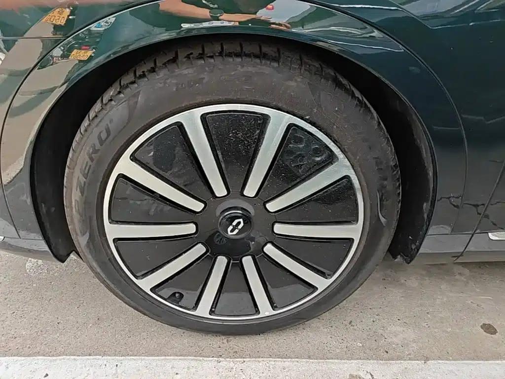 Wenjie M9 2025 Extended Range Max Edition 52kWh 6-Seat Version (192-line LiDAR) — миниатюра 23