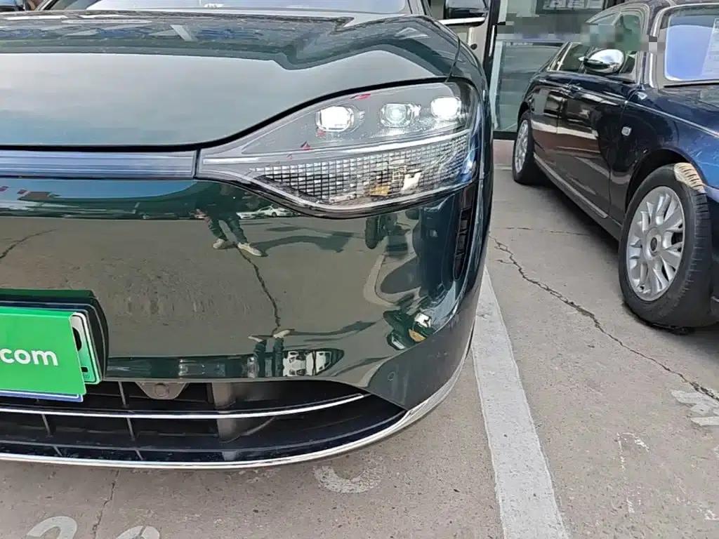 Wenjie M9 2025 Extended Range Max Edition 52kWh 6-Seat Version (192-line LiDAR) — миниатюра 24