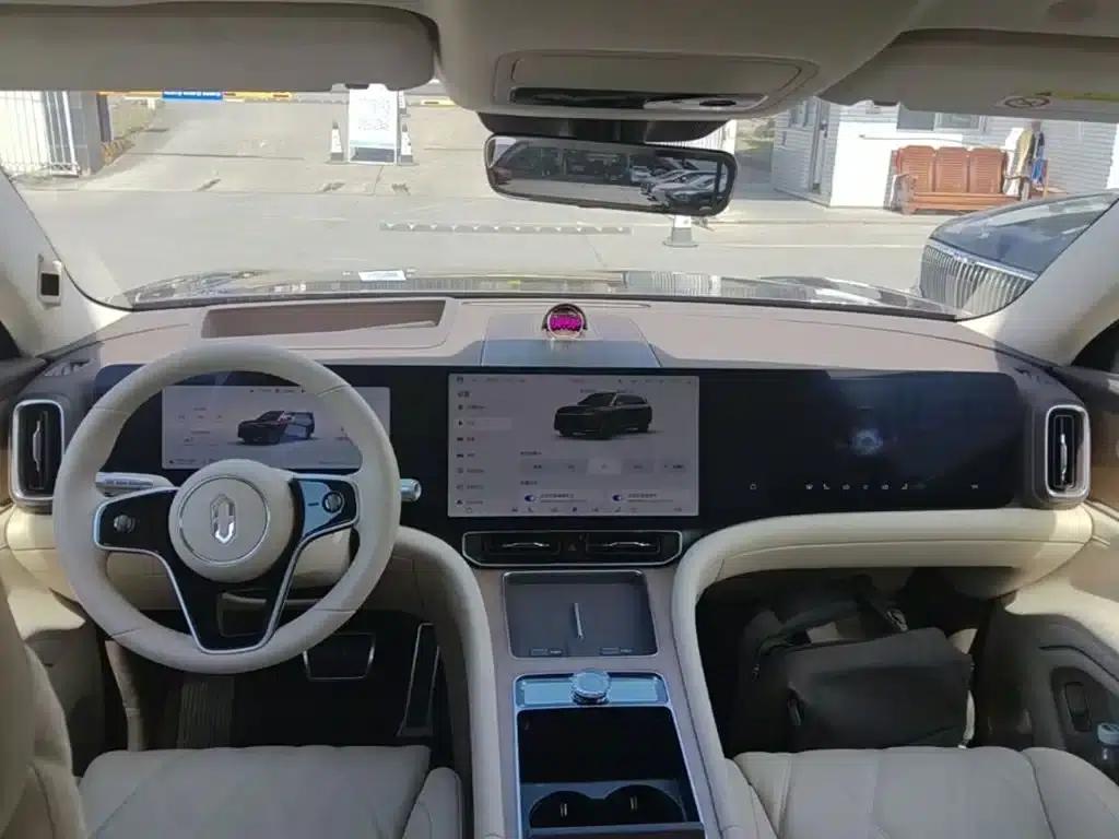 Wenjie M9 2025 Ultra Extended Range Edition 52kWh 6-Seat Version (192-line LiDAR) — миниатюра 10
