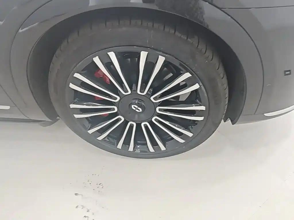Wenjie M9 2025 Ultra Extended Range Edition (52kWh, 6-seater, 192-line LiDAR) — миниатюра 14