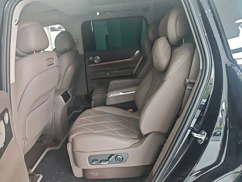 Wenjie M9 2025 Ultra Extended Range Edition (52kWh, 6-seater, 192-line LiDAR) — миниатюра 24