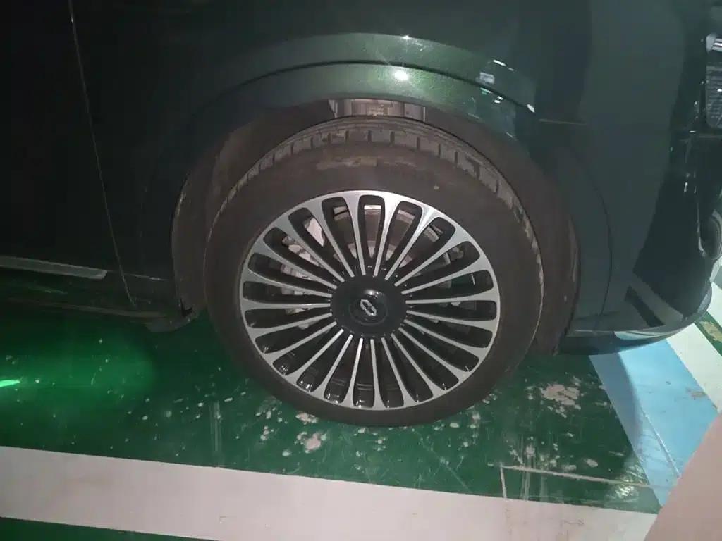 Wenjie M9 2025 Pure Electric Ultra Edition (100kWh, 6-seater, 192-line LiDAR) — миниатюра 14