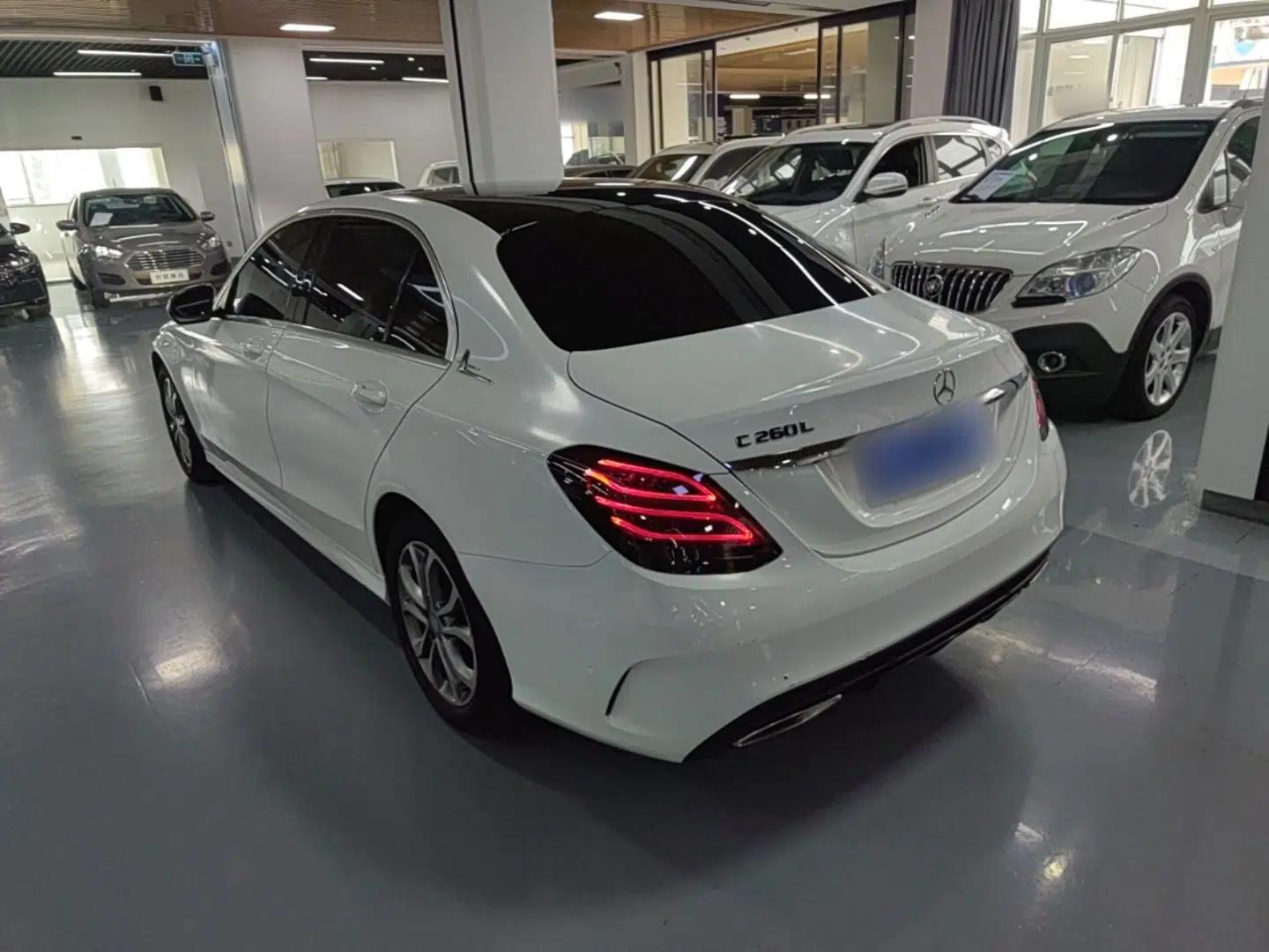 Mercedes-Benz C-Class 2016 C 180 L Sport Edition — миниатюра 13