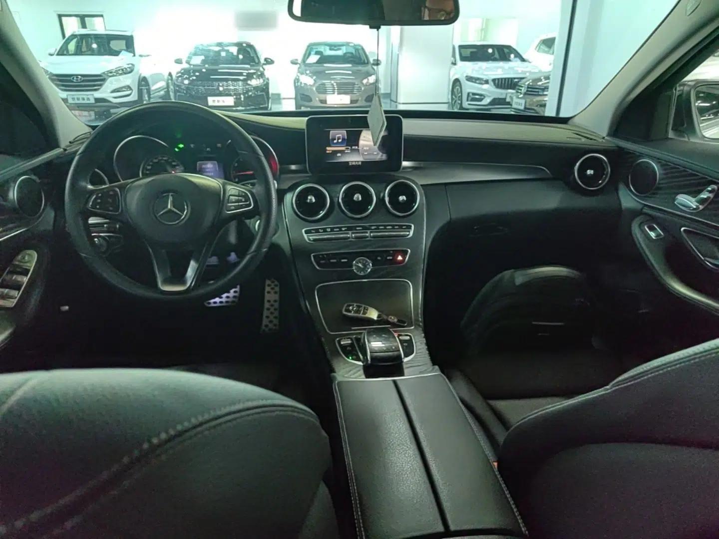Mercedes-Benz C-Class 2016 C 180 L Sport Edition — миниатюра 17