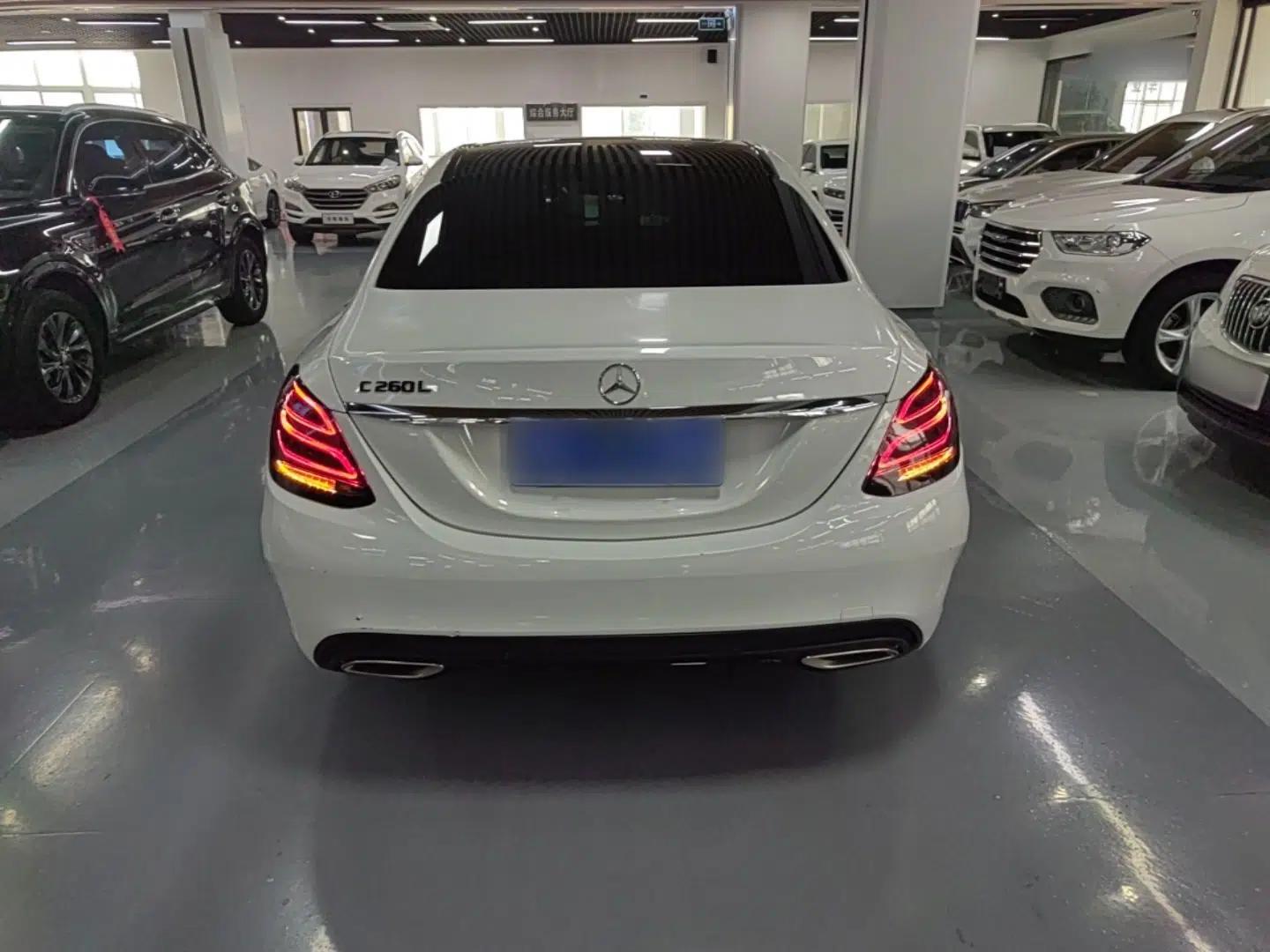 Mercedes-Benz C-Class 2016 C 180 L Sport Edition — миниатюра 5