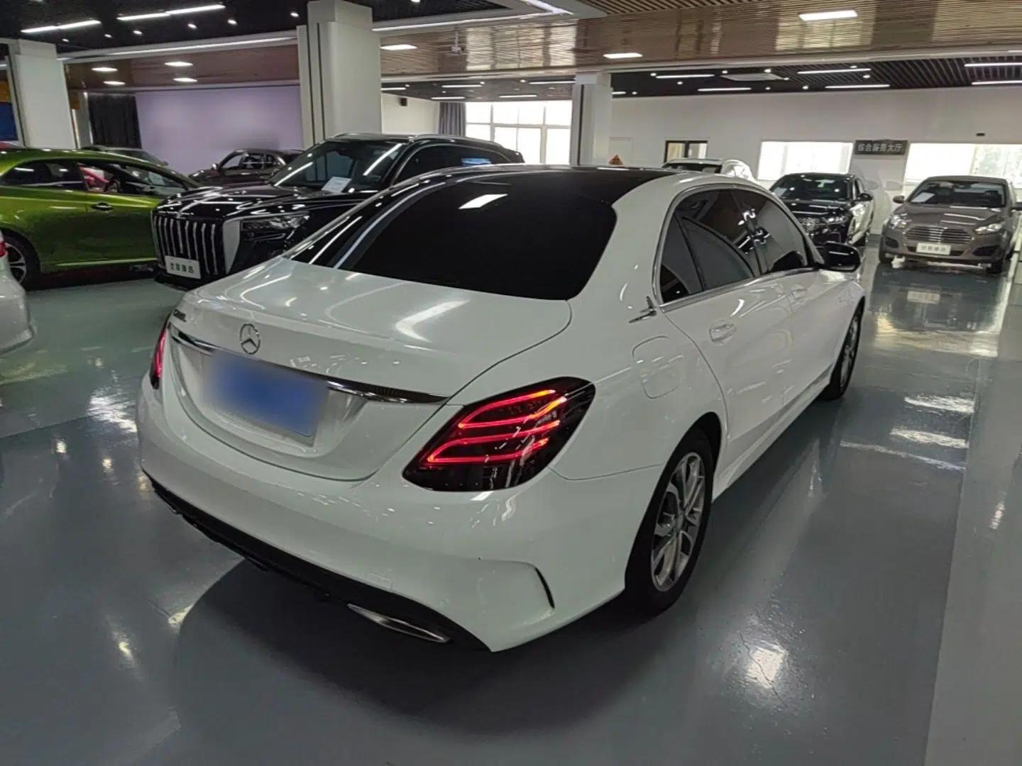 Mercedes-Benz C-Class 2016 C 180 L Sport Edition — миниатюра 6