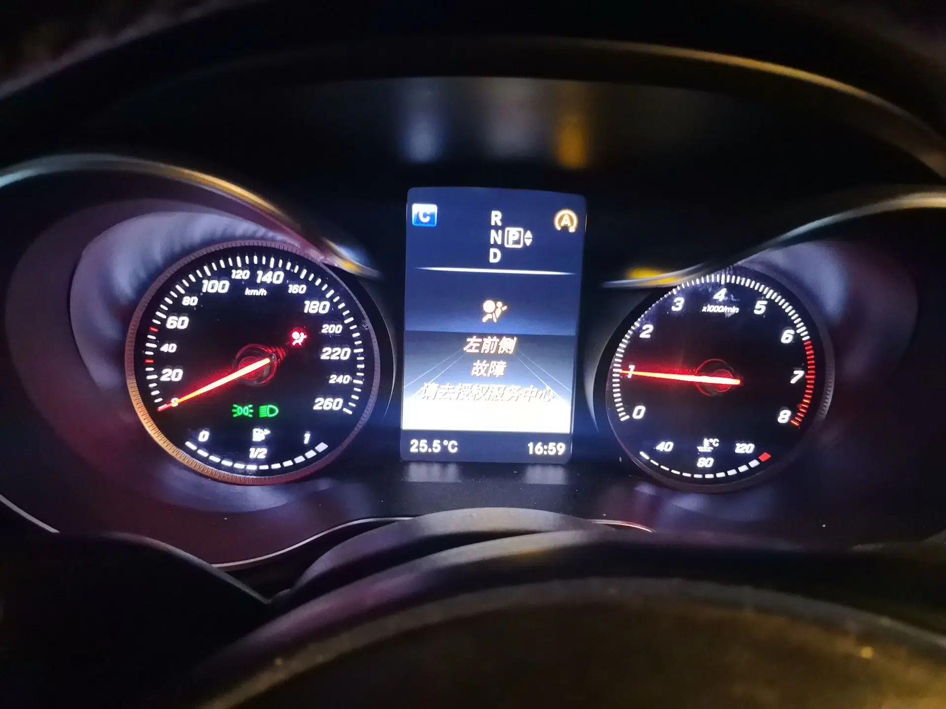 Mercedes-Benz C-Class 2015 C 200 L Sport Edition — миниатюра 11