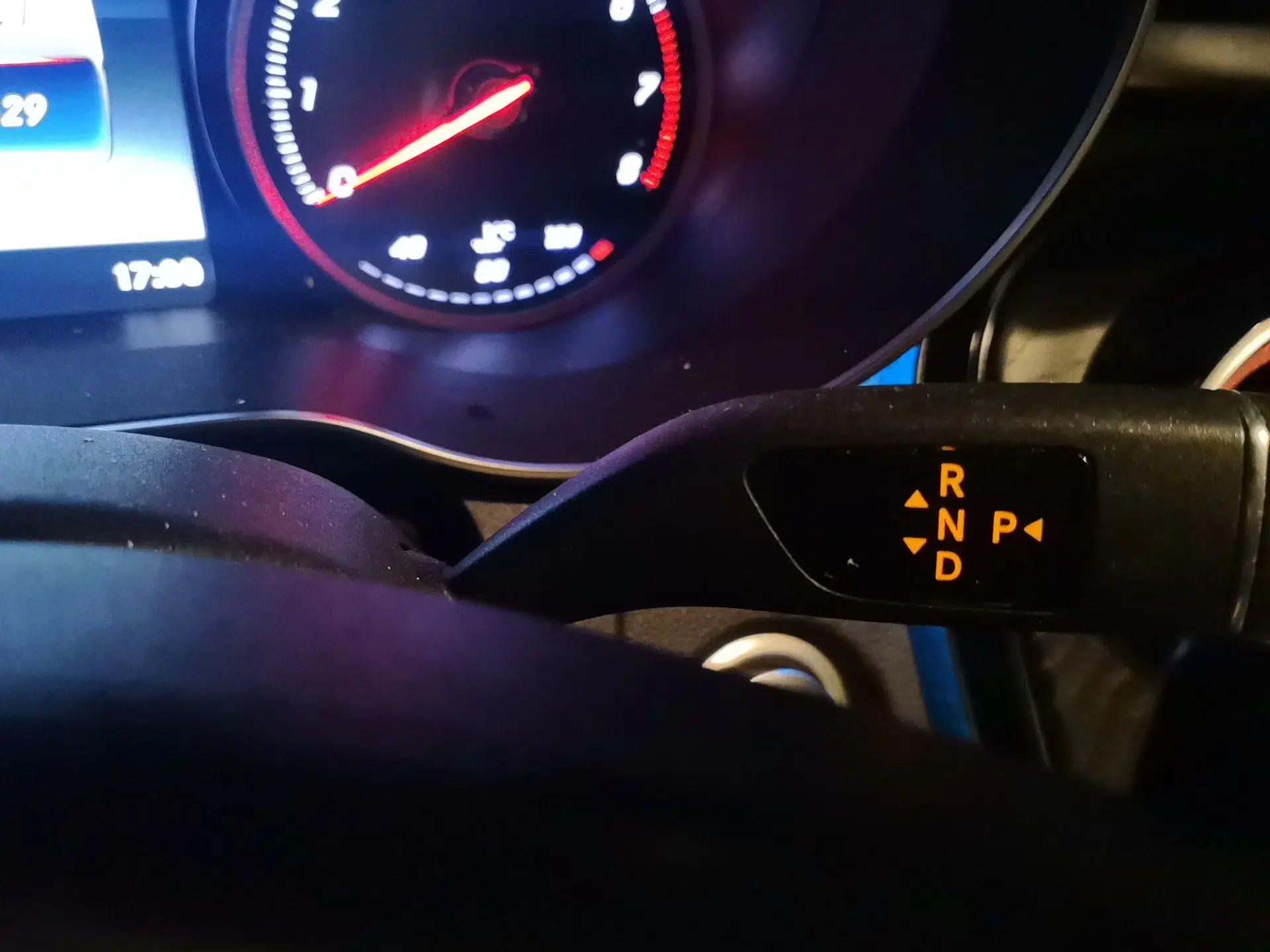 Mercedes-Benz C-Class 2015 C 200 L Sport Edition — миниатюра 14