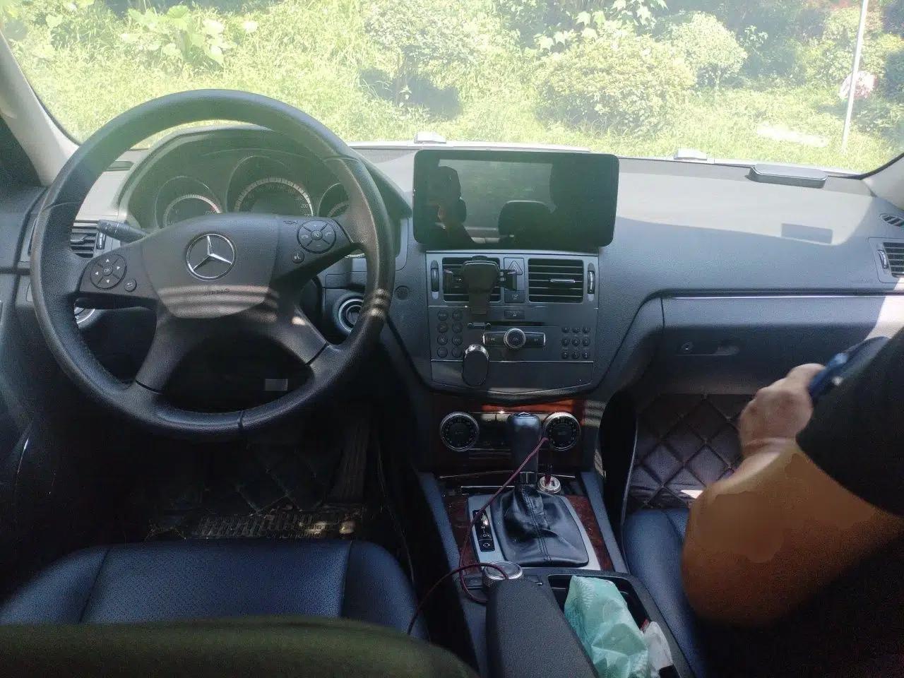 Mercedes-Benz C-Class 2010 C 200 CGI Elegance Model — миниатюра 9