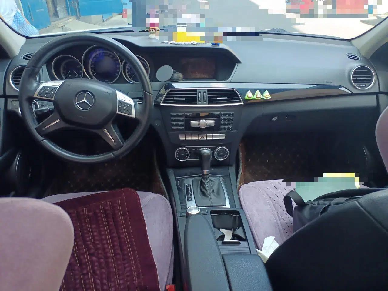 Mercedes-Benz C-Class 2011 C 180K Classic model — миниатюра 9