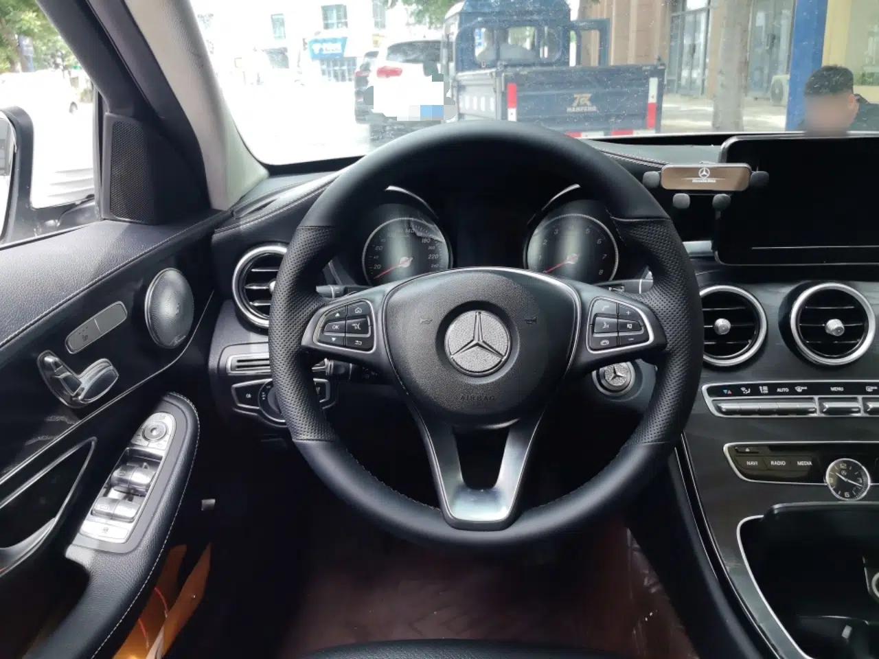 Mercedes-Benz C-Class 2017 Facelift C 200 L Sport Edition — миниатюра 10