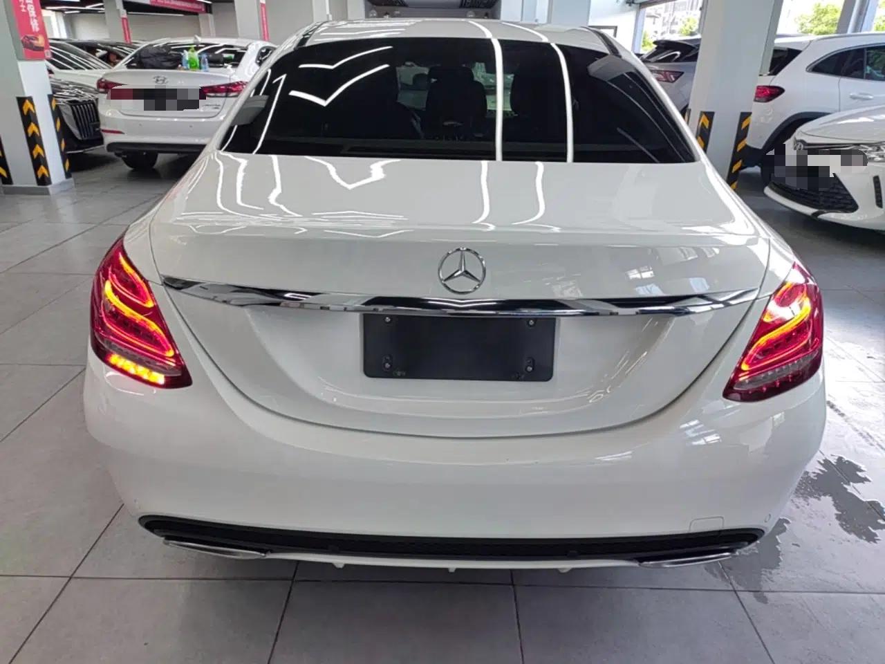 Mercedes-Benz C-Class 2018 C 180 L Fashion Edition Sport Version — миниатюра 5