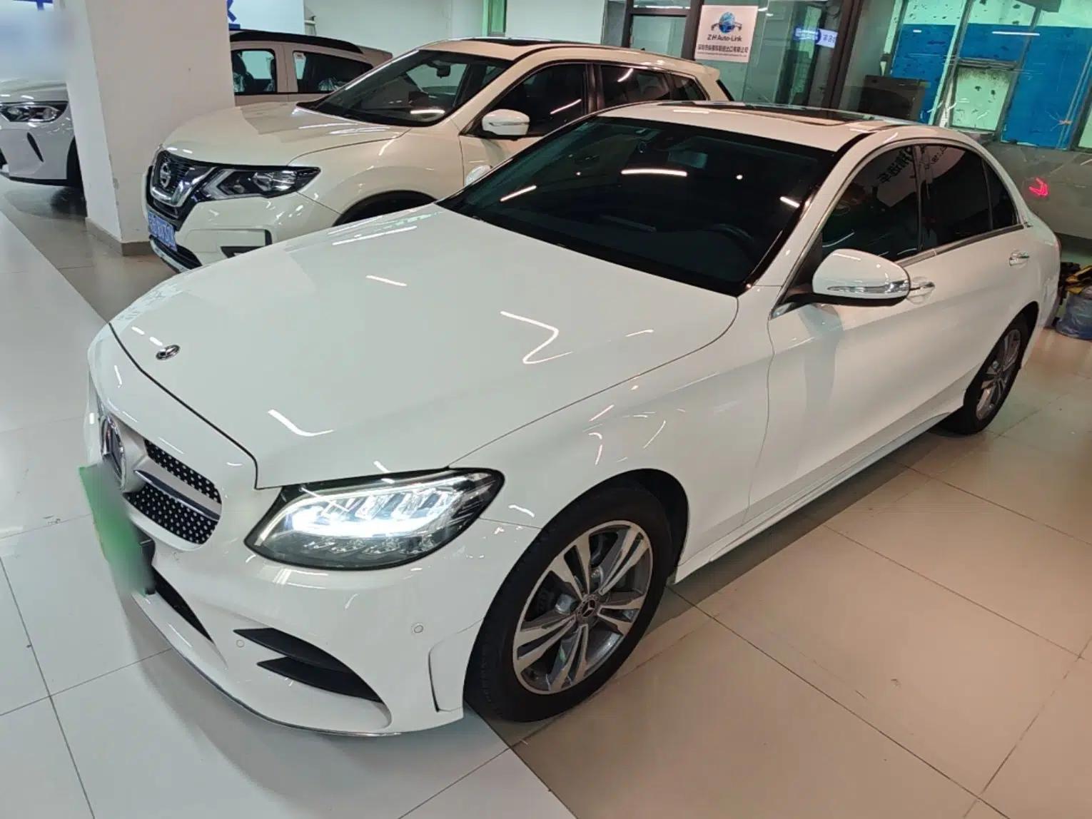 Mercedes-Benz C-Class 2019 C 180 L Fashion Edition Sport Version — миниатюра 1