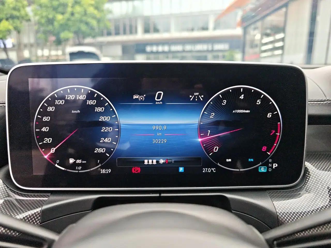 Mercedes-Benz C-Class 2022 Revised C 260 L Starry Night Sport Edition — миниатюра 11