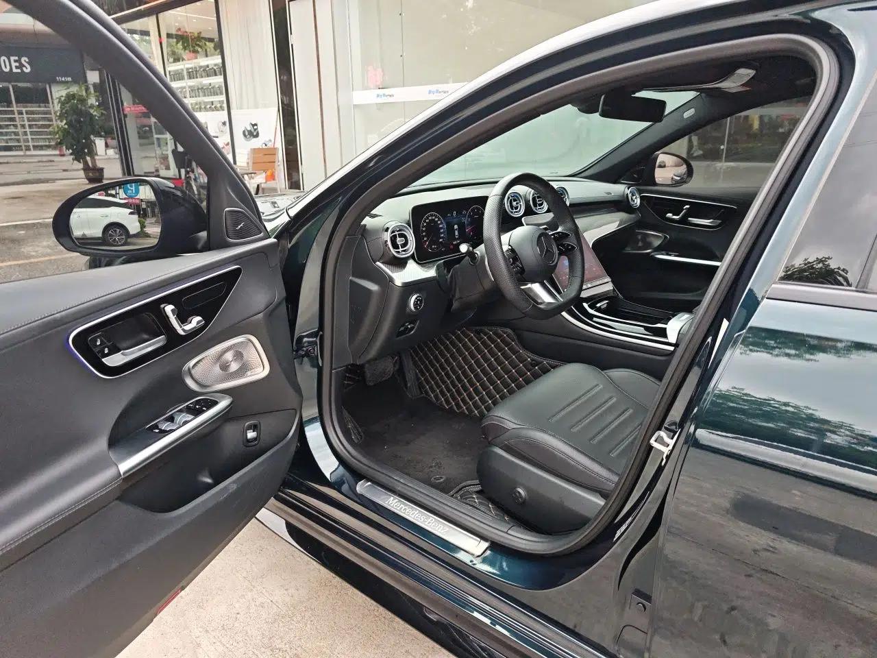 Mercedes-Benz C-Class 2022 Revised C 260 L Starry Night Sport Edition — миниатюра 16