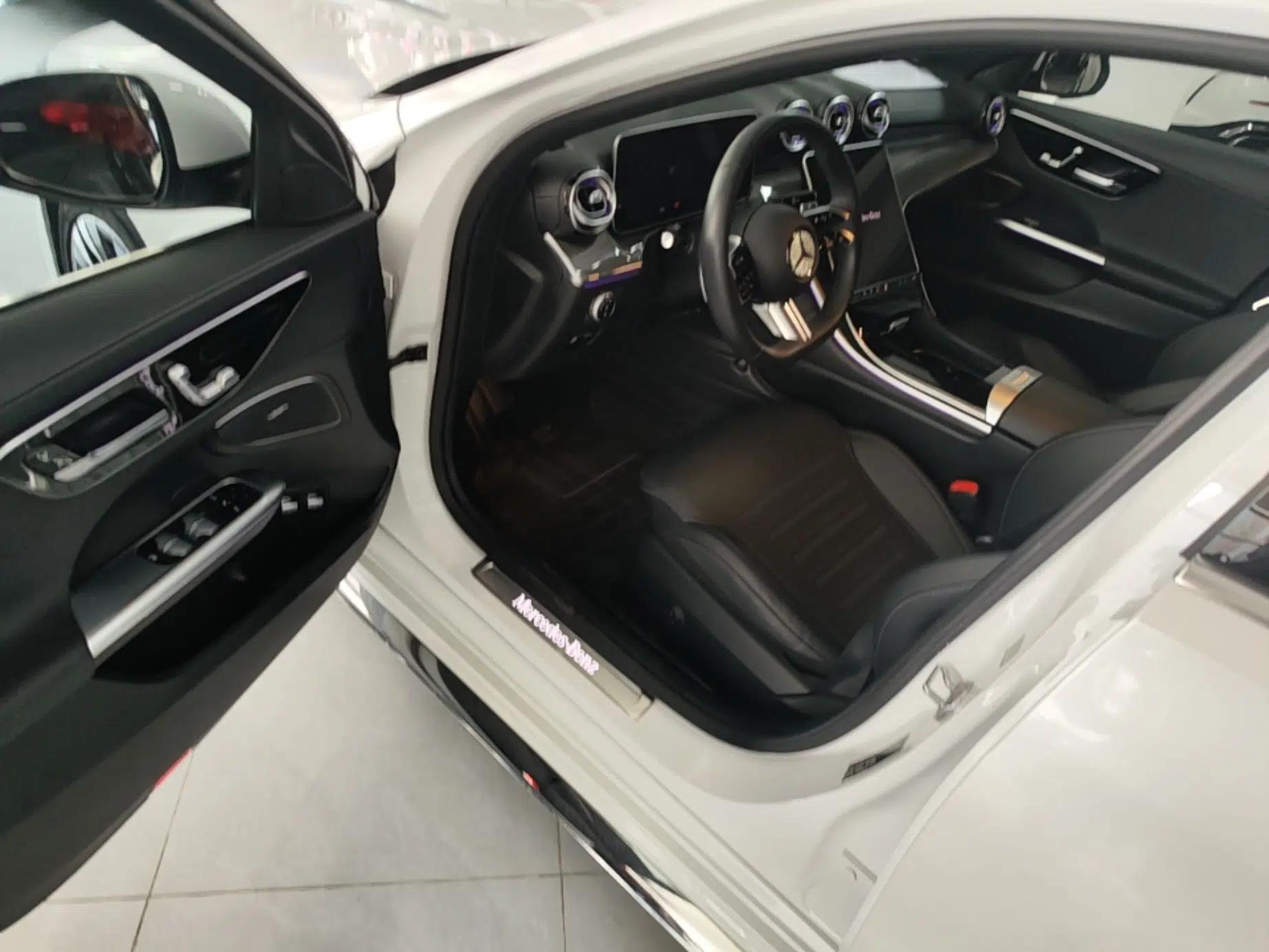 Mercedes-Benz C-Class New Energy 2023 C 350 eL — миниатюра 18