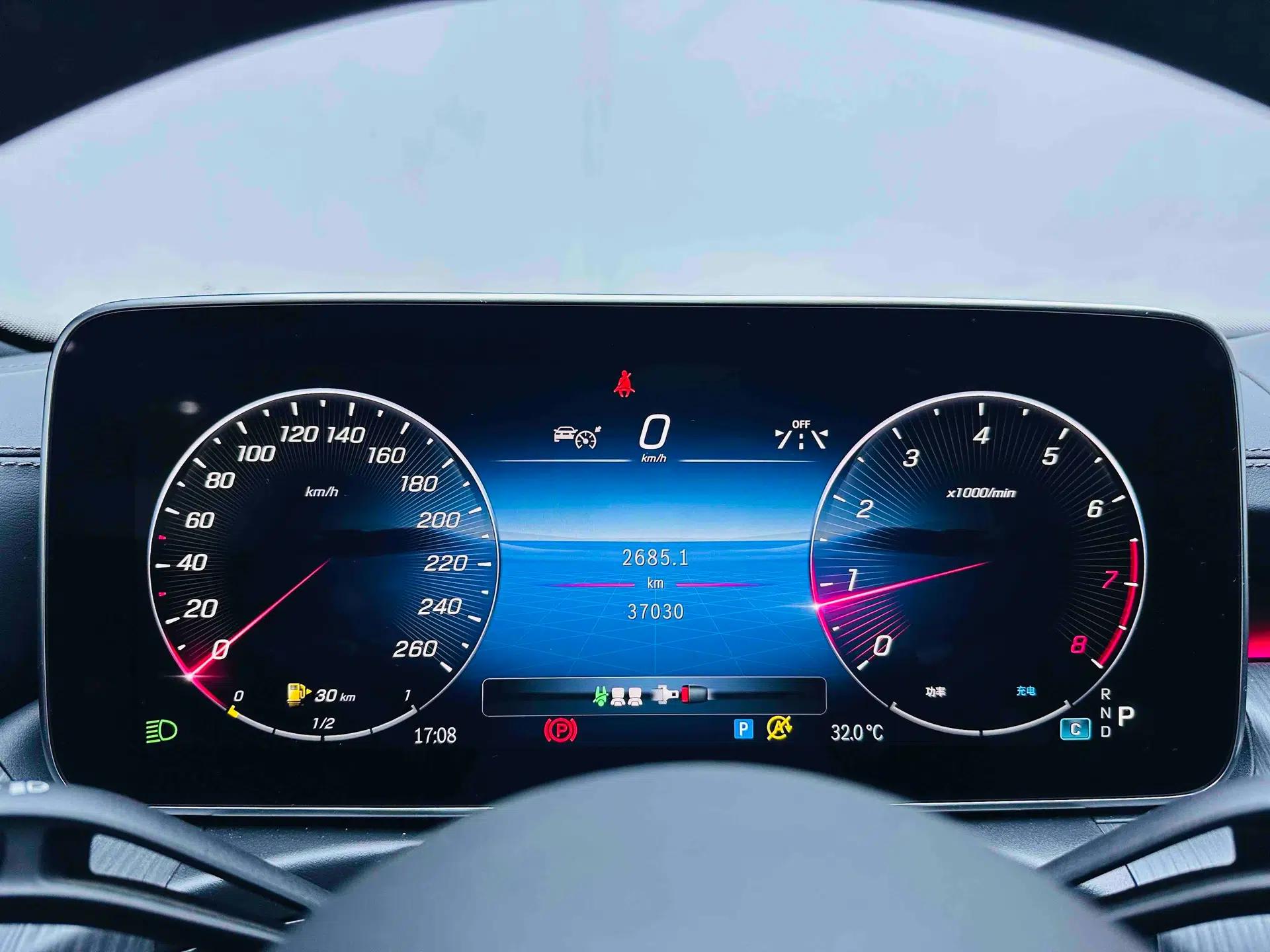 Mercedes-Benz C-Class 2024 C 200 L Sport Edition — миниатюра 14