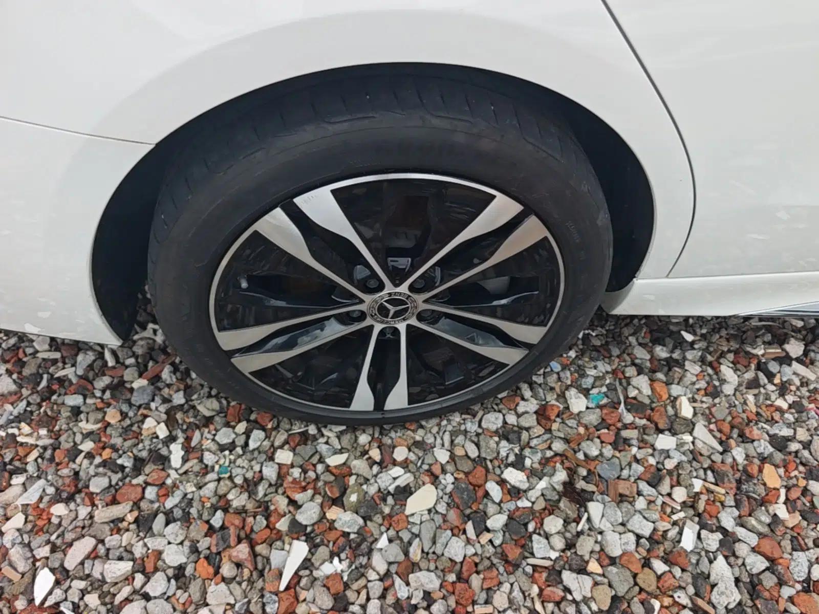 Mercedes-Benz C-Class New Energy 2024 Facelift C 350 eL — миниатюра 11